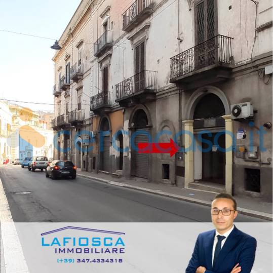 locale commerciale in vendita a Gravina in Puglia