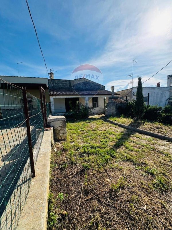 casa indipendente in vendita a Gravina in Puglia