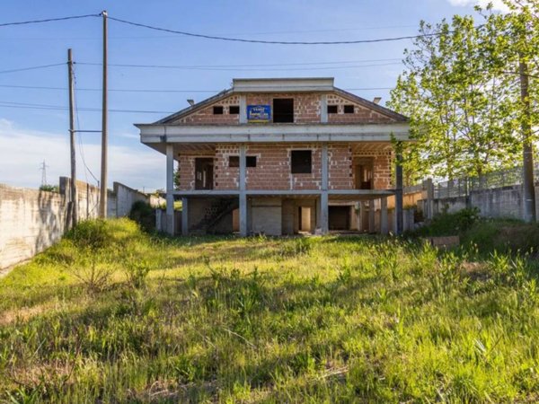 casa indipendente in vendita a Gravina in Puglia