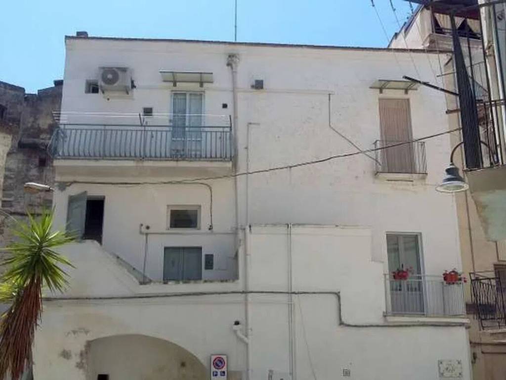 appartamento in vendita a Gravina in Puglia in zona Centro Città
