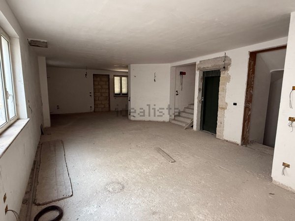 casa indipendente in vendita a Gravina in Puglia in zona Centro Città