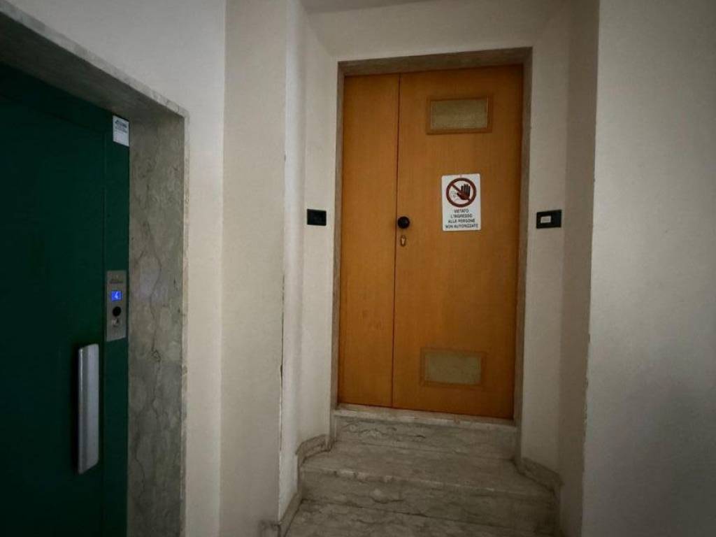 ufficio in vendita a Gravina in Puglia in zona Centro Città