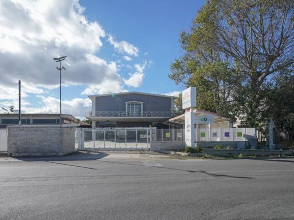 capannone in vendita a Gravina in Puglia