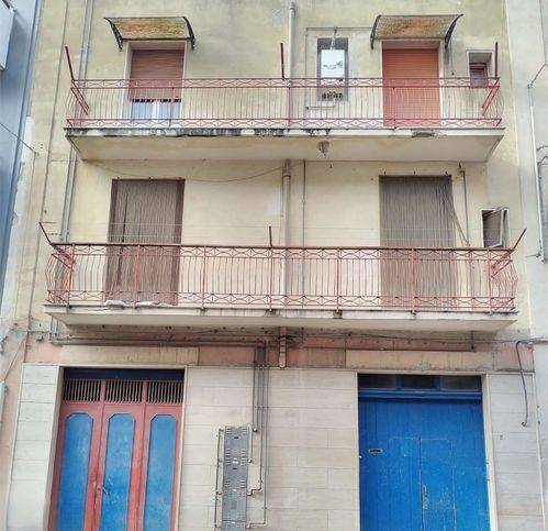 appartamento in vendita a Gravina in Puglia in zona Centro Città