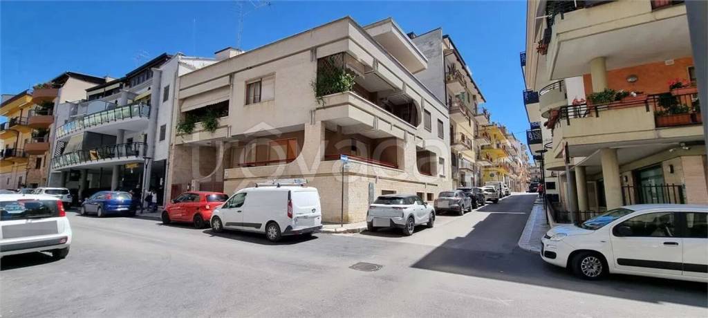 appartamento in vendita a Gravina in Puglia in zona Centro Città