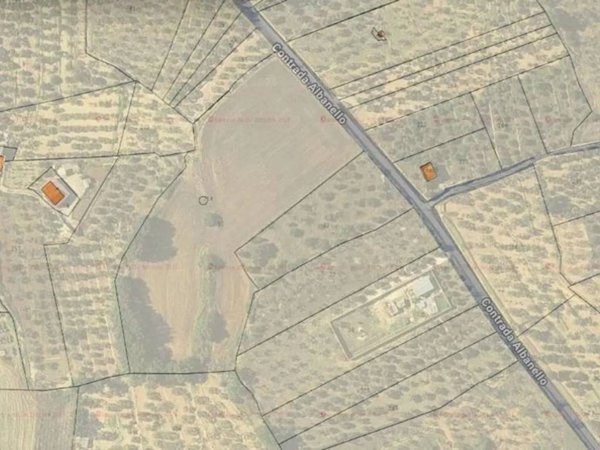 casa indipendente in vendita a Gravina in Puglia