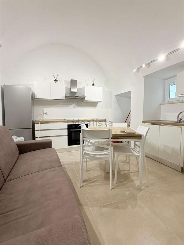 casa indipendente in vendita a Gravina in Puglia