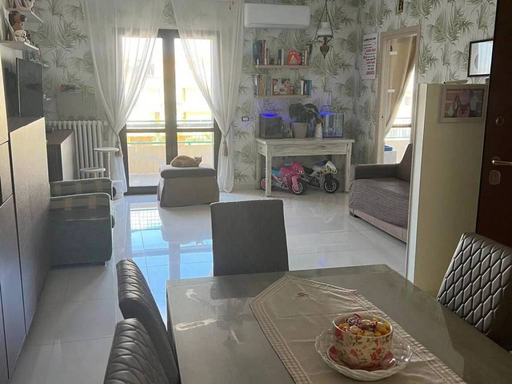 casa indipendente in vendita a Gravina in Puglia