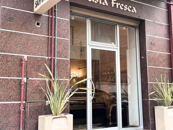 negozio in vendita a Gravina in Puglia