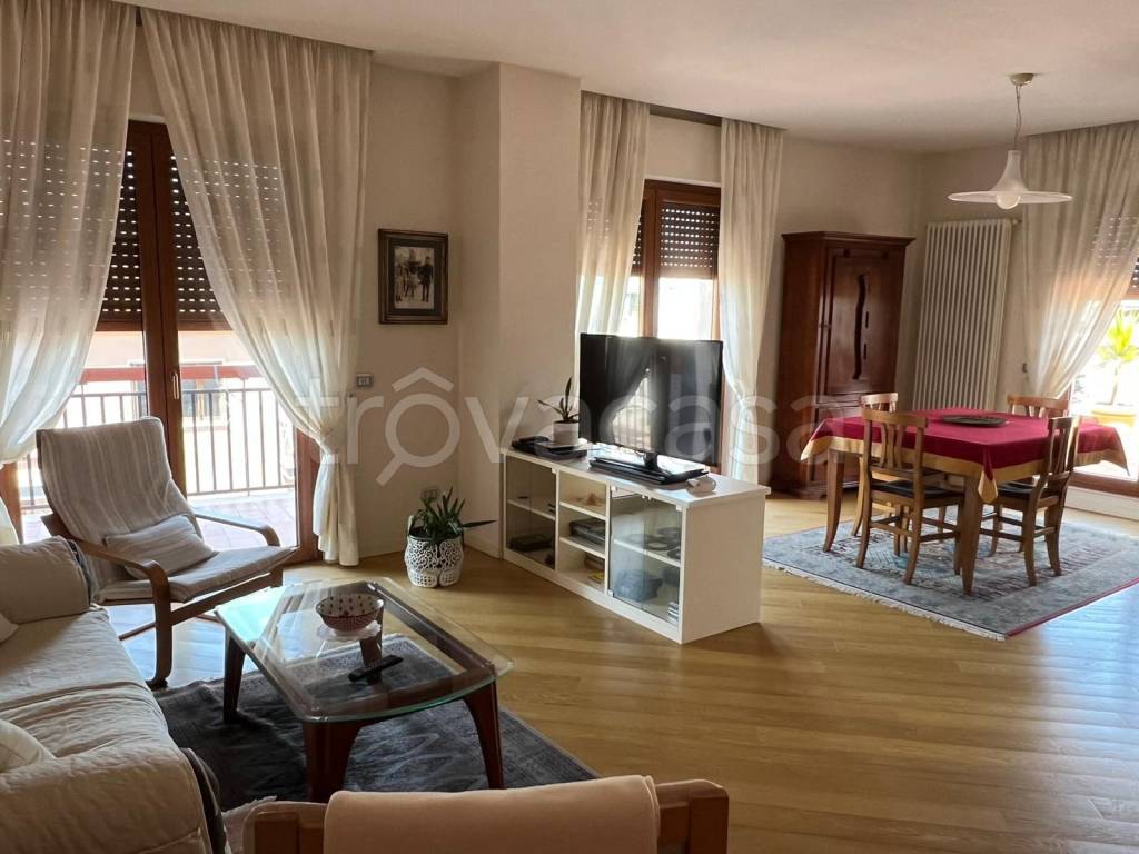 appartamento in vendita a Gravina in Puglia