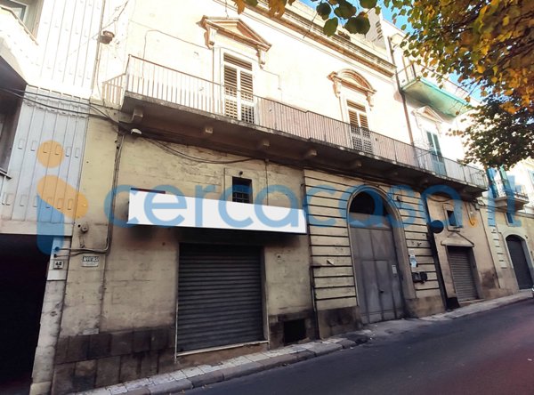appartamento in vendita a Gravina in Puglia in zona Centro Città