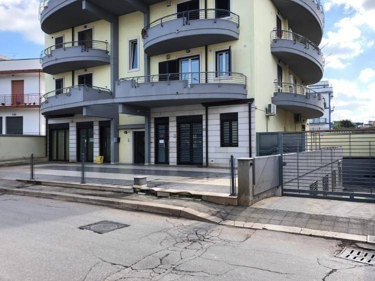 negozio in vendita a Grumo Appula