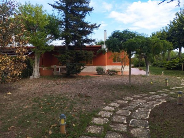 casa indipendente in vendita a Grumo Appula