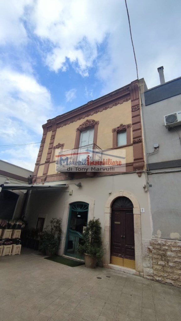 casa indipendente in vendita a Grumo Appula