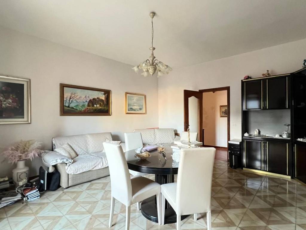 intera palazzina in vendita a Grumo Appula