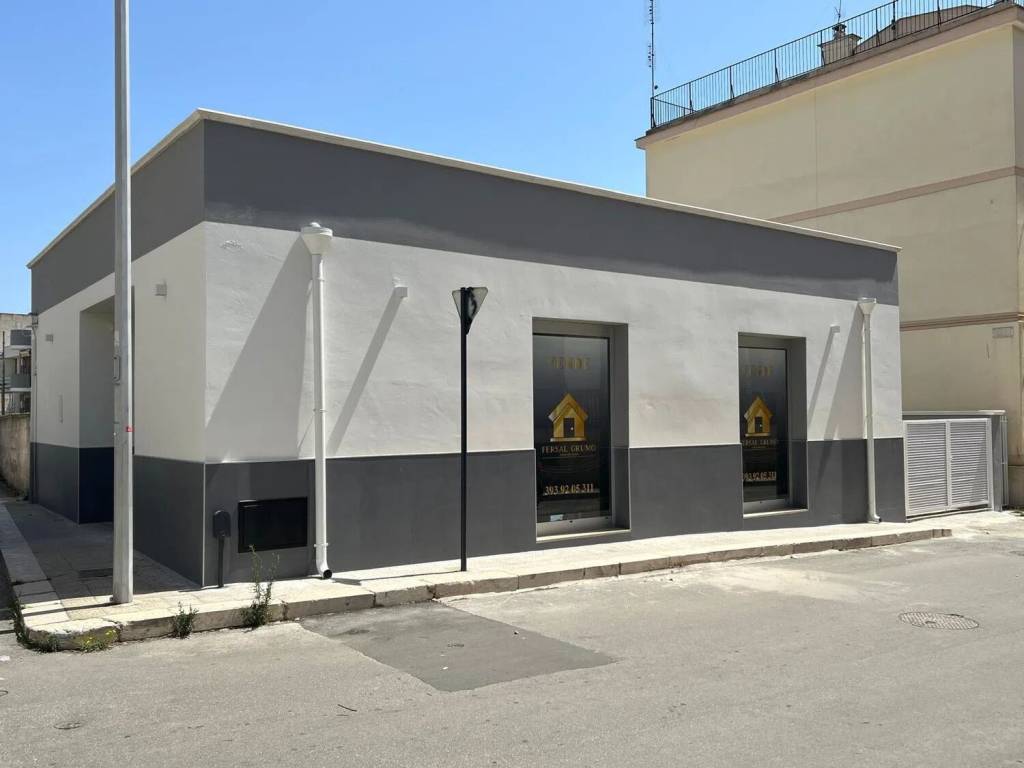 negozio in vendita a Grumo Appula