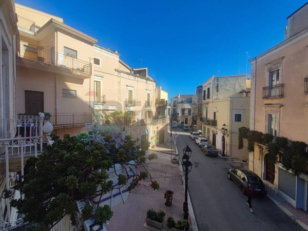 casa indipendente in vendita a Grumo Appula