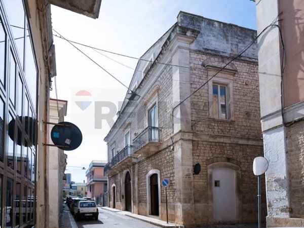 casa indipendente in vendita a Grumo Appula