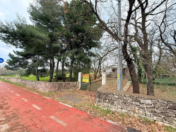 casa indipendente in vendita a Grumo Appula