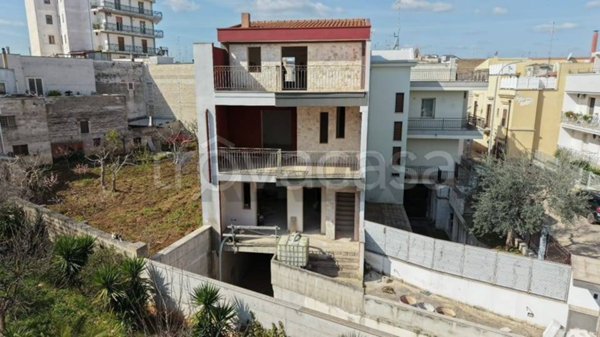 casa indipendente in vendita a Grumo Appula