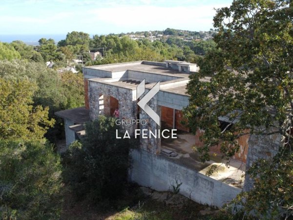 casa indipendente in vendita a Locorotondo