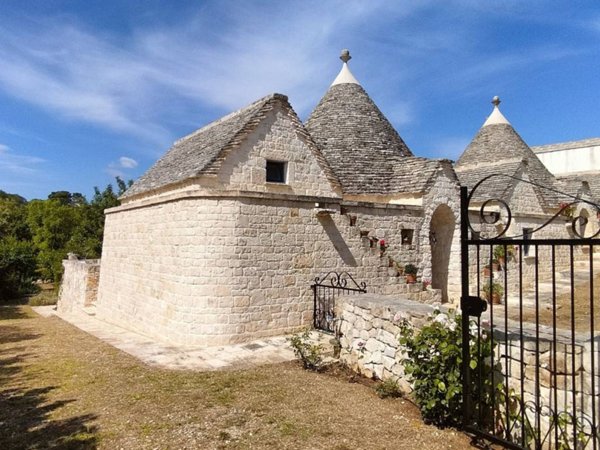 casa indipendente in vendita a Locorotondo