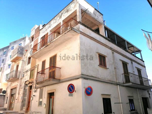 casa indipendente in vendita a Locorotondo