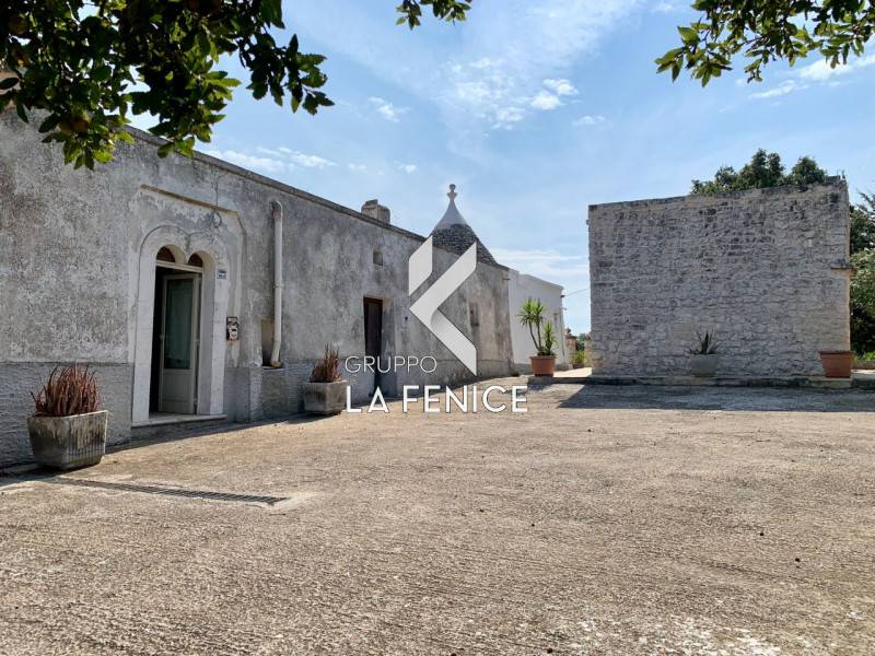 casa indipendente in vendita a Locorotondo