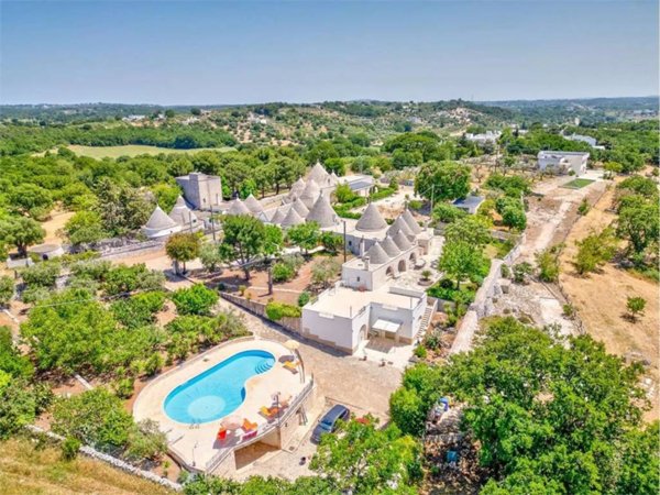 casa indipendente in vendita a Locorotondo