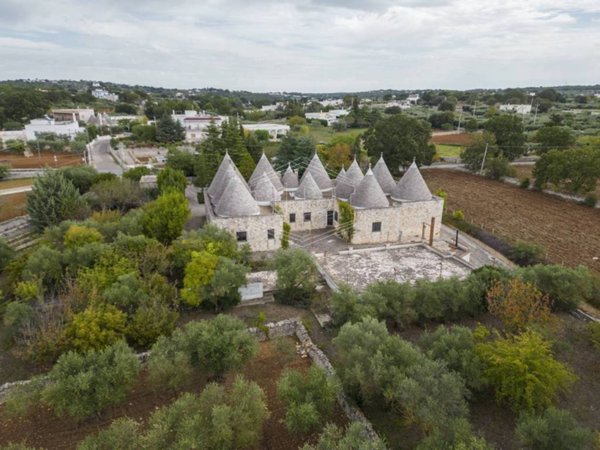 casa indipendente in vendita a Locorotondo