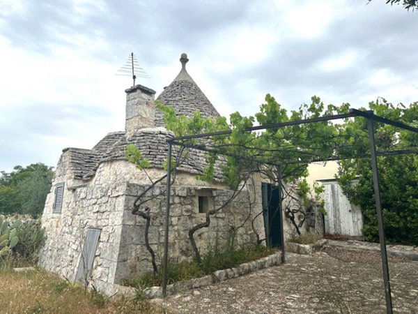 casa indipendente in vendita a Locorotondo