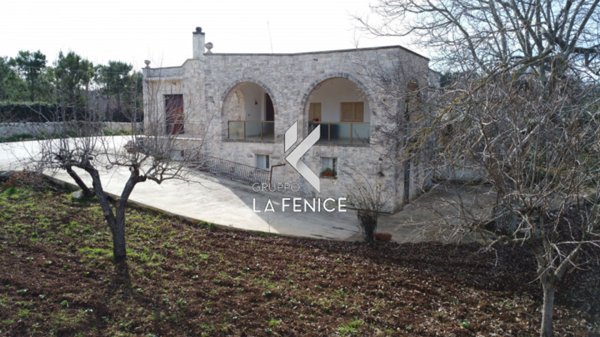 casa indipendente in vendita a Locorotondo