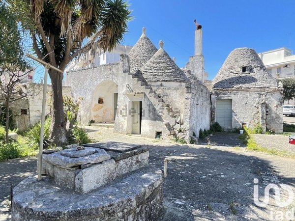 casa indipendente in vendita a Locorotondo