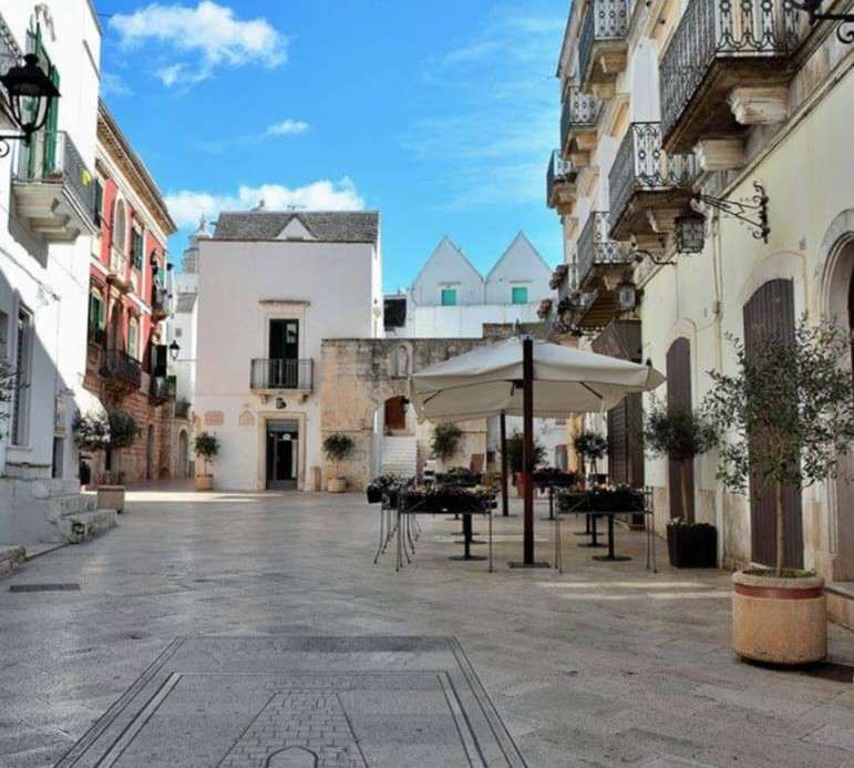casa indipendente in vendita a Locorotondo