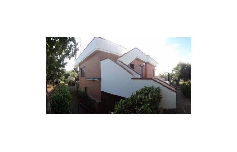 casa indipendente in vendita a Locorotondo