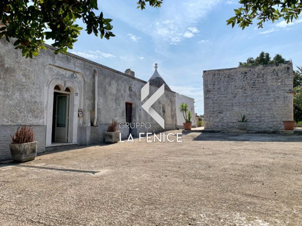 casa indipendente in vendita a Locorotondo