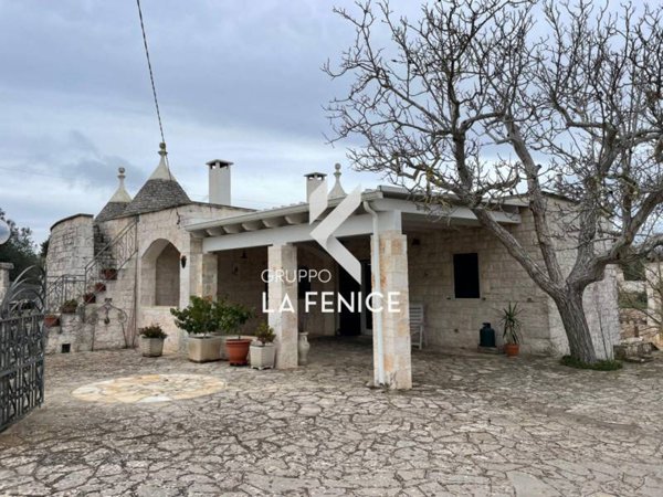 casa semindipendente in vendita a Locorotondo