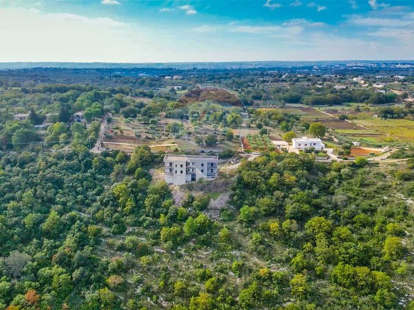 casa indipendente in vendita a Locorotondo