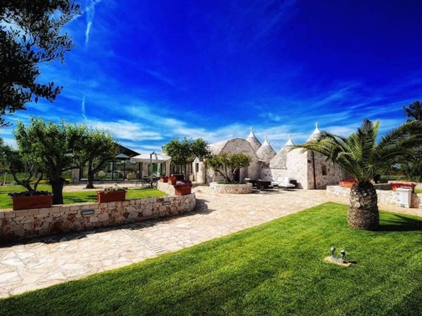 casa indipendente in vendita a Locorotondo
