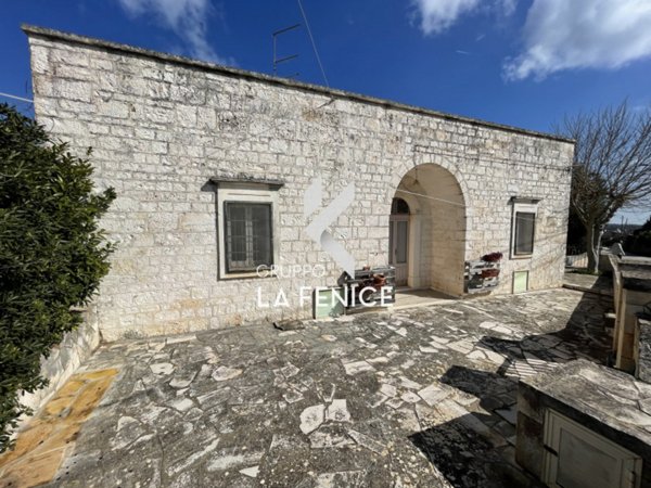 casa indipendente in vendita a Locorotondo