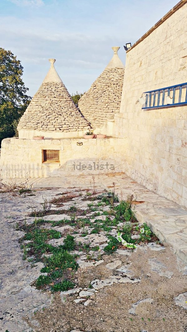 casa indipendente in vendita a Locorotondo
