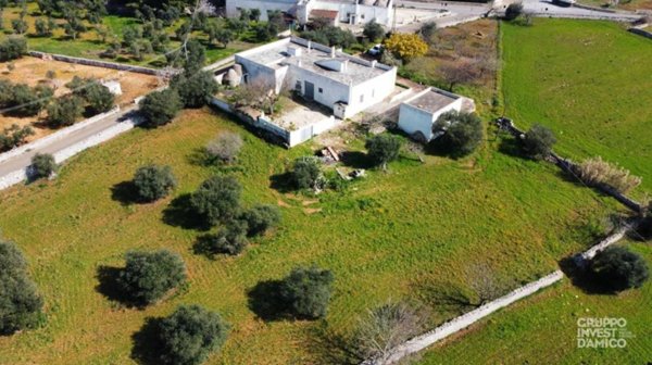 casa indipendente in vendita a Locorotondo
