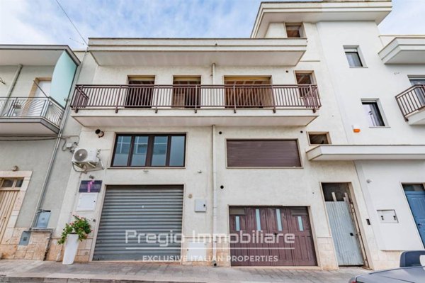 casa indipendente in vendita a Locorotondo