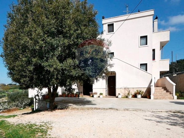 casa indipendente in vendita a Locorotondo