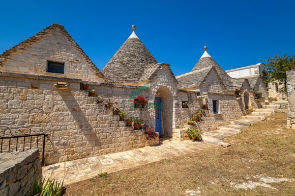 casa indipendente in vendita a Locorotondo