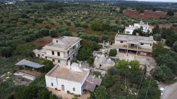 casa indipendente in vendita a Locorotondo
