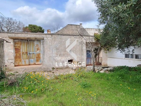 casa indipendente in vendita a Locorotondo