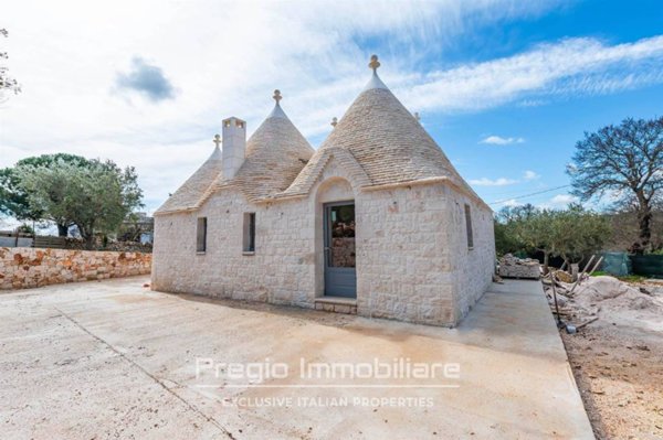 casa indipendente in vendita a Locorotondo