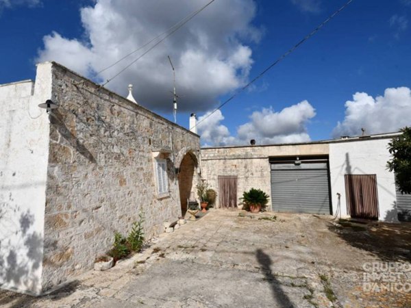 casa indipendente in vendita a Locorotondo