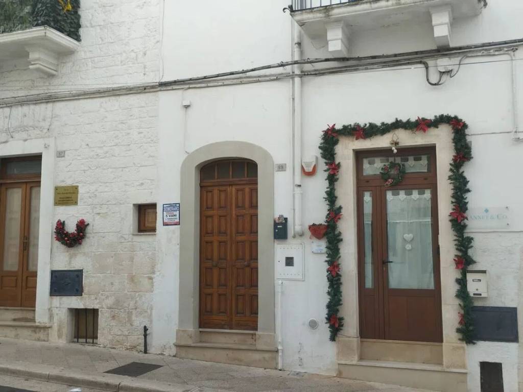 casa indipendente in vendita a Locorotondo